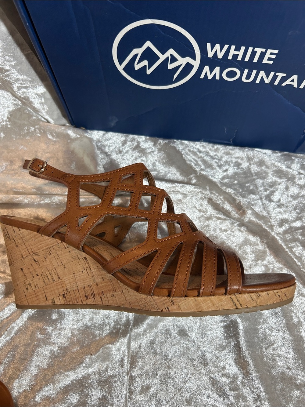NWT WHITE MOUNTAIN CORK WEDGE SANDALS 9.5 - Picture 2 of 9